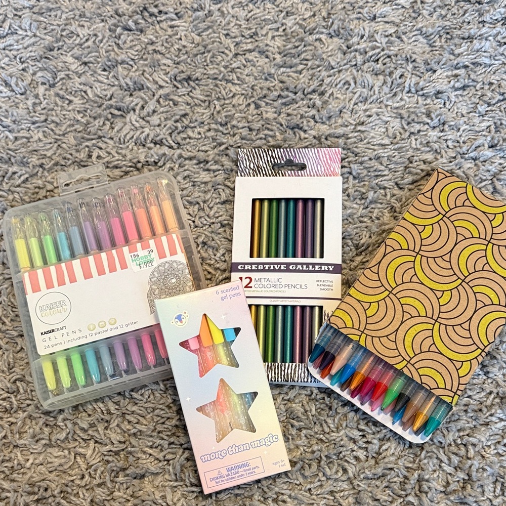 Art Supplies (gel pens and colored pencils) - Picture 2 of 10